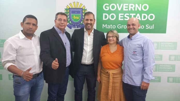 Cassilândia : Prefeito Valdecy Costa (PSDB) participa de ato na UEMS e dia 17 de dezembro haverá vestibular do curso de Direito em Cassilândia