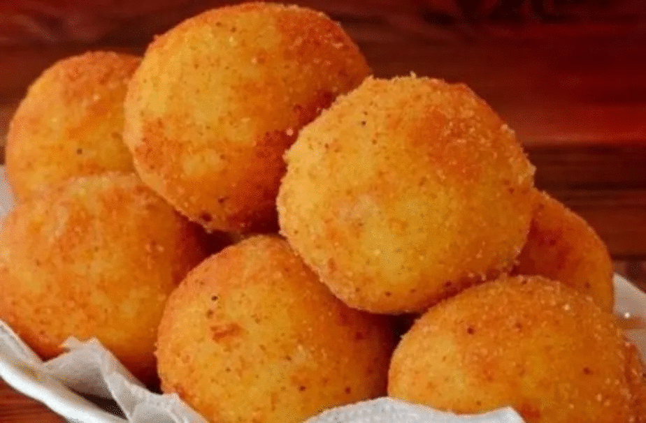 Receita fácil de bolinho de mandioca