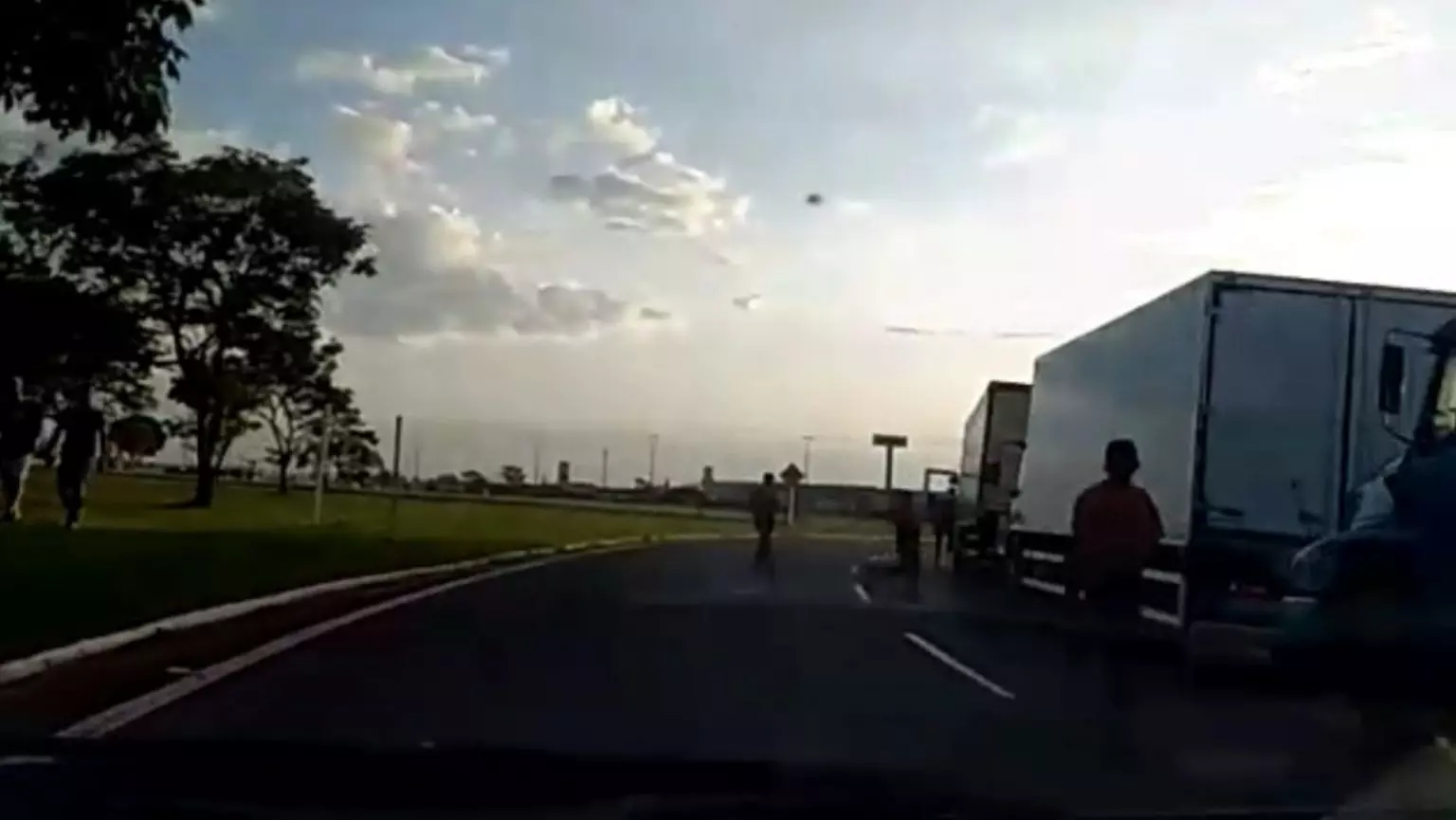 Após fim das eleições, manifestantes bloqueiam rodovia de Mato Grosso do Sul