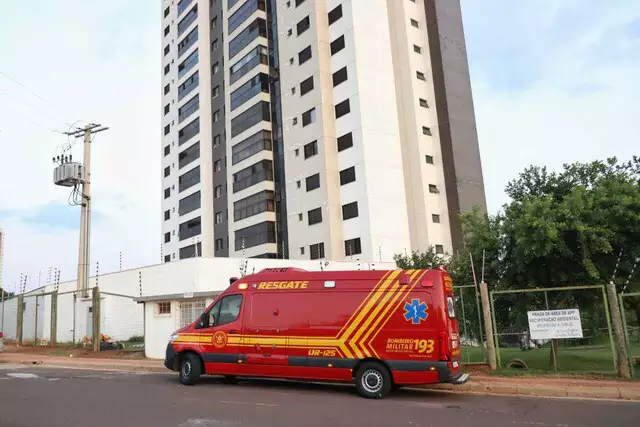 Jovem de 19 anos morre ao cair do 22º andar de prédio em Campo Grande