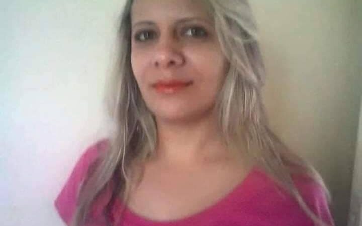 FEMINICÍDIO: HOMEM MATA A ESPOSA ENFORCADA DENTRO DE CASA EM BOCAIUVA, MINAS GERAIS