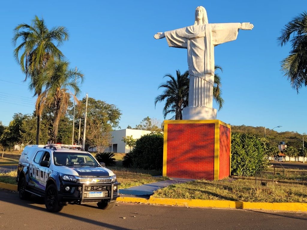 Ao atender ocorrência de furto, Polícia Militar prende homem com mandado de prisão em Cassilândia