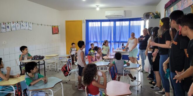 ESCOLA EVANGÉLICA REALIZA PROJETO ESPAÇO E VOZES; CONFIRA