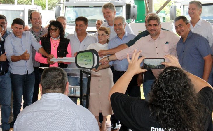 Cassilândia: Governo conclui entrega de 4 mil equipamentos para a agricultura familiarCassilândia: