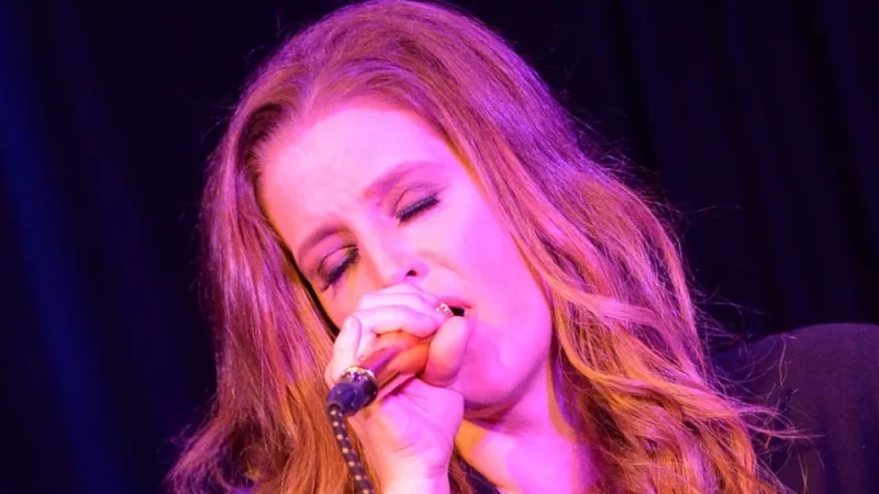 Morre Lisa Marie Presley, aos 54 anos, filha de Elvis Presley