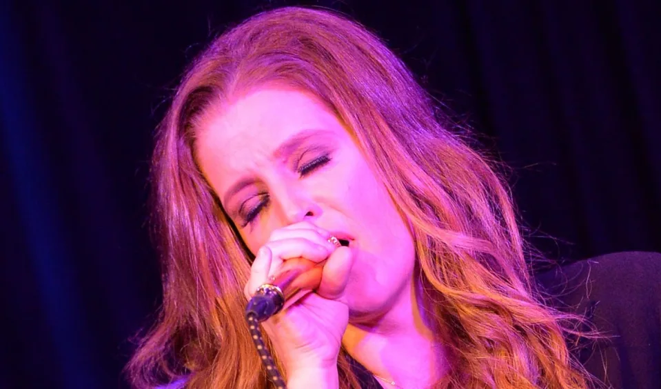 Morre Lisa Marie Presley, aos 54 anos, filha de Elvis Presley