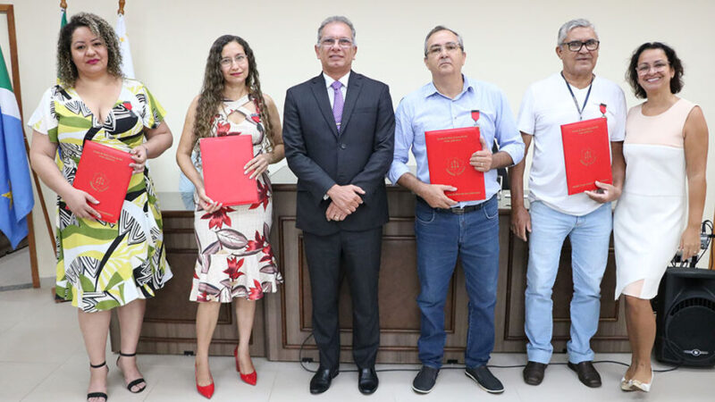 TJMS homenageia servidores de Cassilândia com medalha de Bons Serviços Judiciários