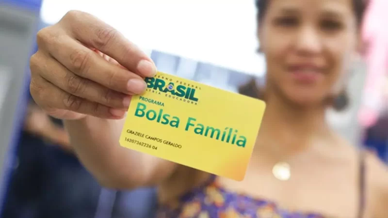 Reajustada, parcela de março do Bolsa Família começa a ser paga na segunda-feira