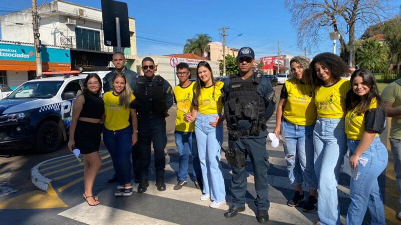 Polícia Militar e Demutran realizaram Campanha do Movimento Maio Amarelo em Cassilândia.