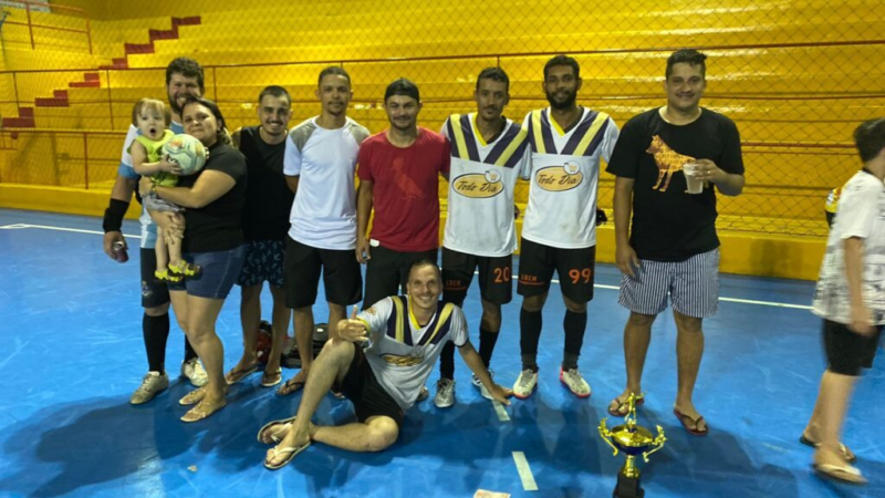 Final no ‘Torneio entre amigos’ de futsal foi um sucesso de público e emoção