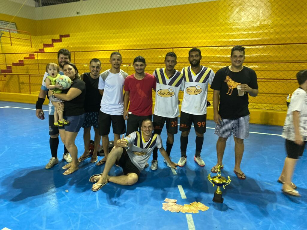 Final no ‘Torneio entre amigos’ de futsal foi um sucesso de público e emoção