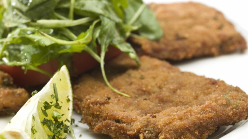 Sete dicas para preparar o bife à milanesa perfeito