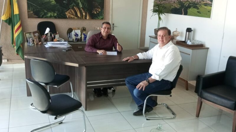 Cassilândia: Prefeito recebe visita do Chefe da Casa Civil, Eduardo Rocha, que manifesta apoio à Administração