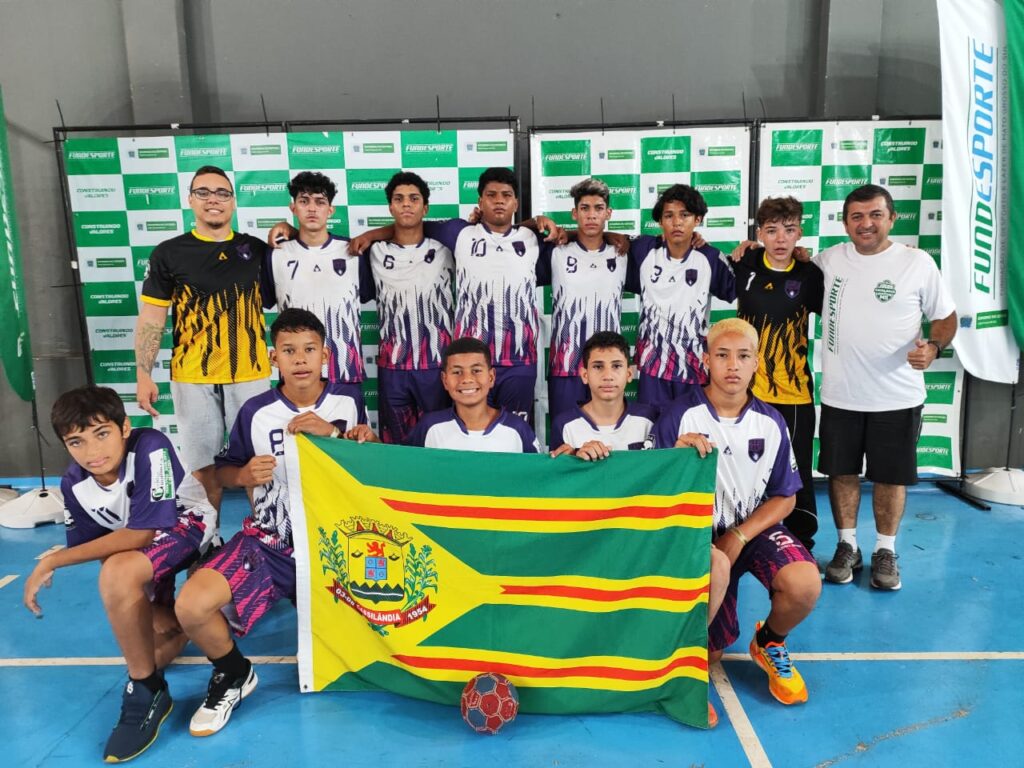 TIME DE HANDEBOL DE CASSILÂNDIA NA FINAL