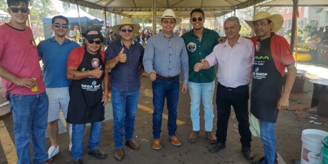 DESFILE E ALMOÇO DO ANIVERSÁRIO DE 69 ANOS DE CASSILÂNDIA