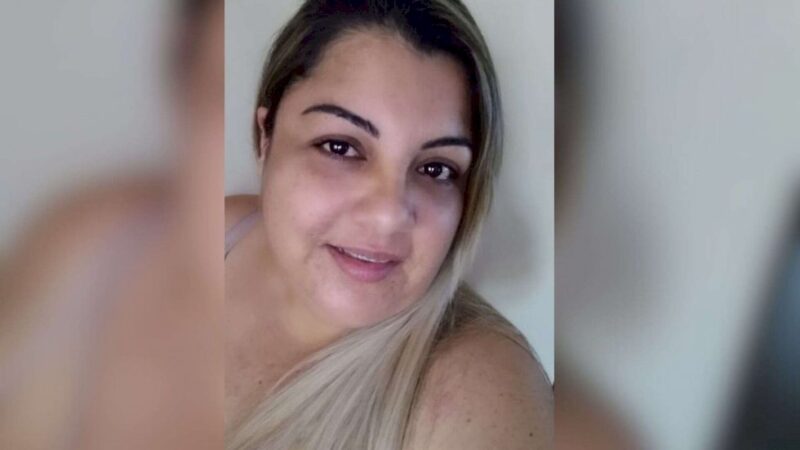 ‘Chega de feminicídio’, diz amigo de mulher morta a facadas pelo ex em Paranaíba