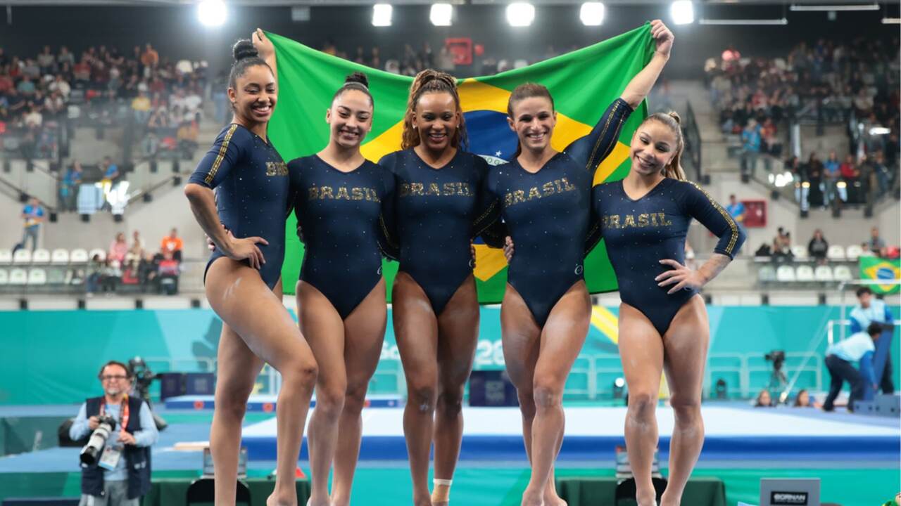 Brasil é prata na disputa por equipes na ginástica artística feminina