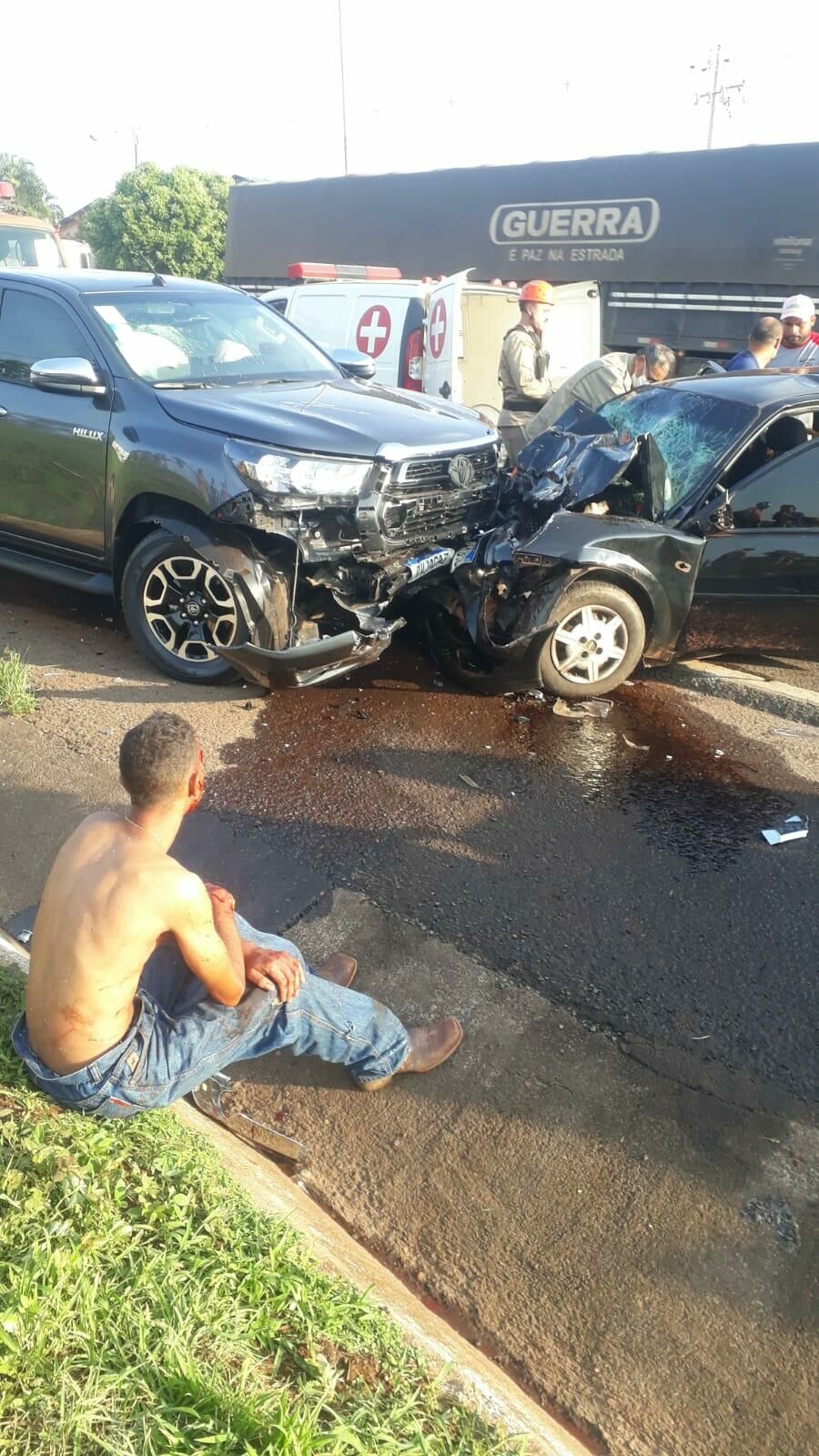 Três pessoas ficam gravemente feridas em acidente na BR-158 em Cassilândia