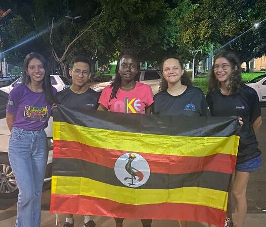 Cassilândia está recebendo jovem da Uganda, intercambiária do Rotary Clube