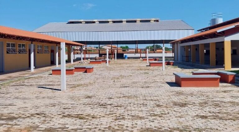 ESCOLA MUNICIPAL ADRIELE BARBOSA SILVA DEVERÁ SER INAUGURADA EM FEVEREIRO