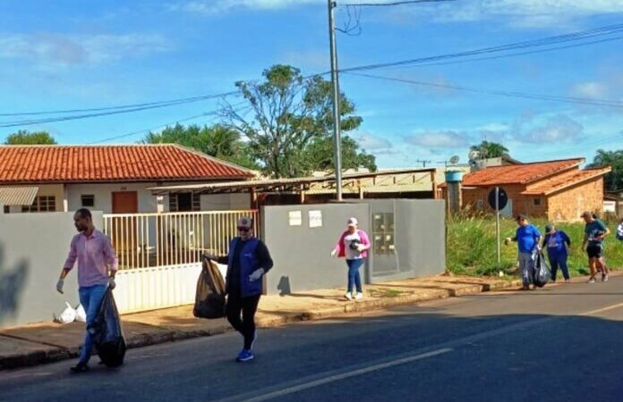 Prefeito de Cassilândia participa de Mutirão contra a Dengue nos bairros