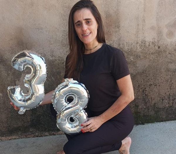 Genteee, olha quem está fazendo aniversário hoje: Patrícia Pacheco 