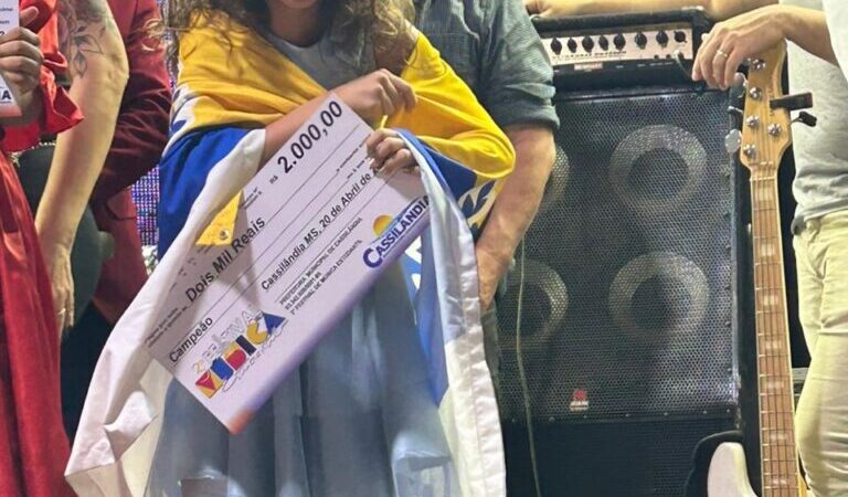 Cassilândia: Vitória Pires Barbosa de Freitas é tricampeã do Festival de Música de Cassilândia