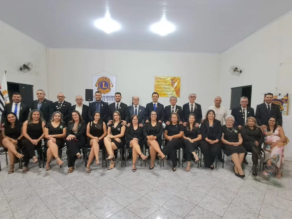 Toma posse a nova diretoria do Lions Clube de Cassilândia