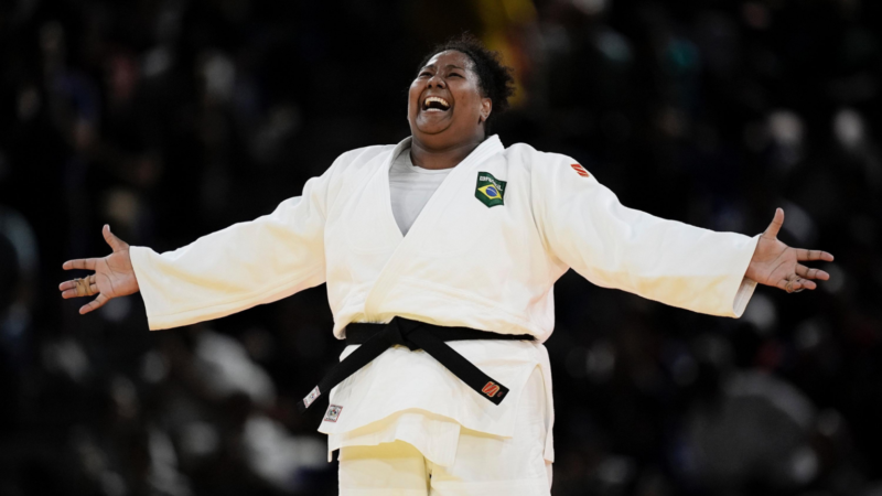 Bia Souza conquista 1º ouro do Brasil no judô