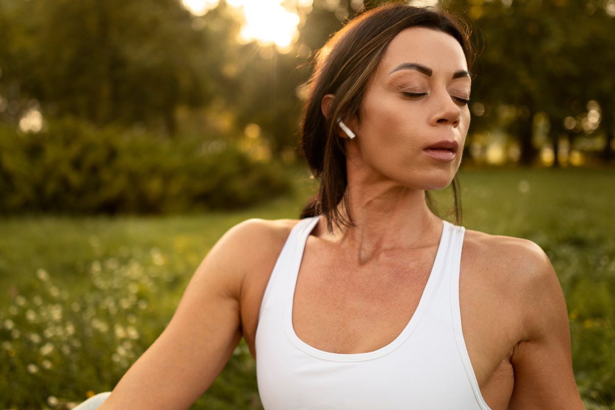 Mulher 40 graus à sombra: por que passamos pelas ondas de calor na menopausa