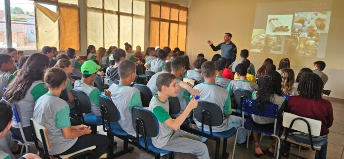 Polícia Militar Ministra Palestras sobre Direitos Humanos a alunos da Rede Municipal de Ensino em Cassilândia