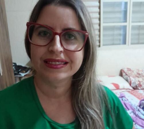 Olha quem está fazendo aniversário hoje…. Parabéns, Eliane Nunes