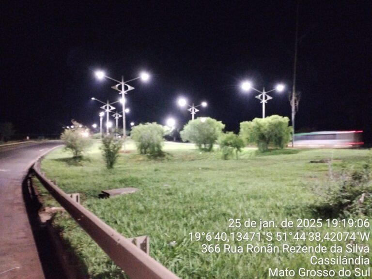 A Prefeitura de Cassilândia informa que Iluminação na Praça da Bandeira volta a funcionar