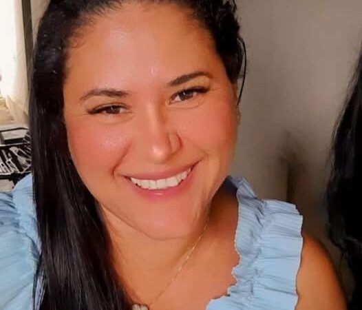 Genteee, Olha quem está fazendo aniversário hoje…. Parabéns, Neila Carla Martins