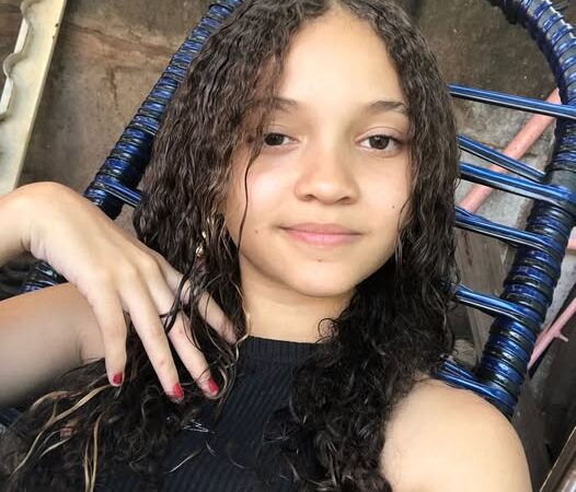 Genteee, Olha quem está fazendo aniversário hoje…. Parabéns, Vitória Beatriz Neves