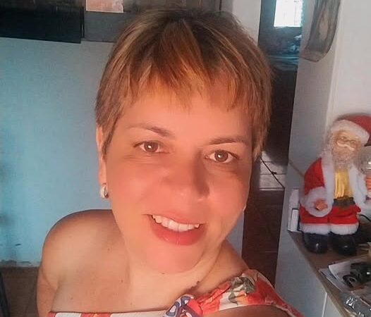 GENTE! Olha quem está fazendo aniversário hoje! 🎉Parabéns, Suzy Barbosa Dias Pimenta! 💐