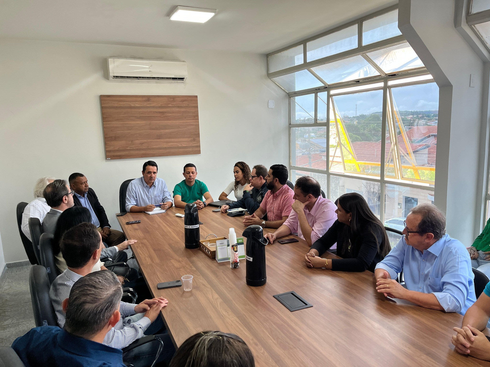 Prefeitura de Cassilândia realiza reunião com autoridades para discutir medidas de segurança pública urgentes