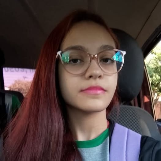 Olha quem está fazendo aniversário hoje…. Parabéns, Amanda Ribeiro Leal