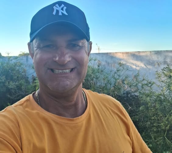 Olha quem está fazendo aniversário hoje…. Parabéns, Eri de Oliveira