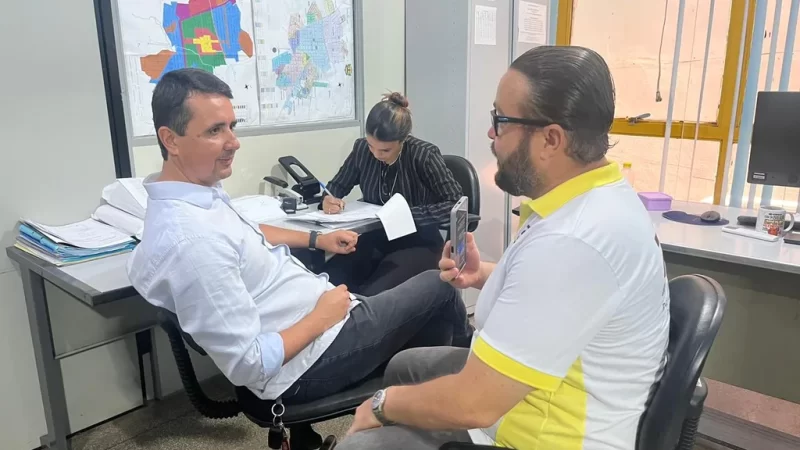 Chuva inunda a Prefeitura de Cassilândia; Prefeito cogita mudança provisória para reforma total