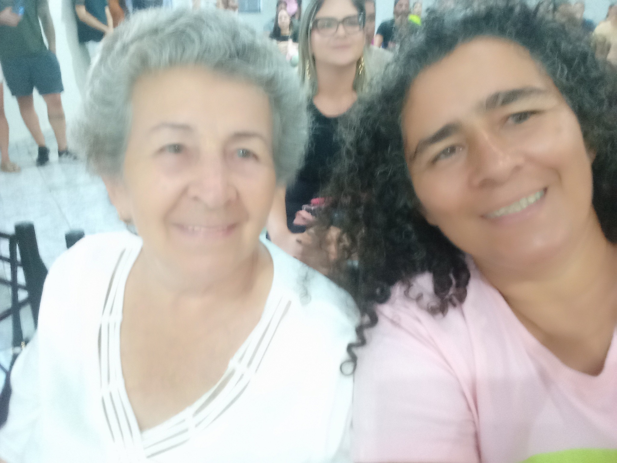 Olha quem está fazendo aniversário hoje…. Parabéns, Dona Ica Barcelos