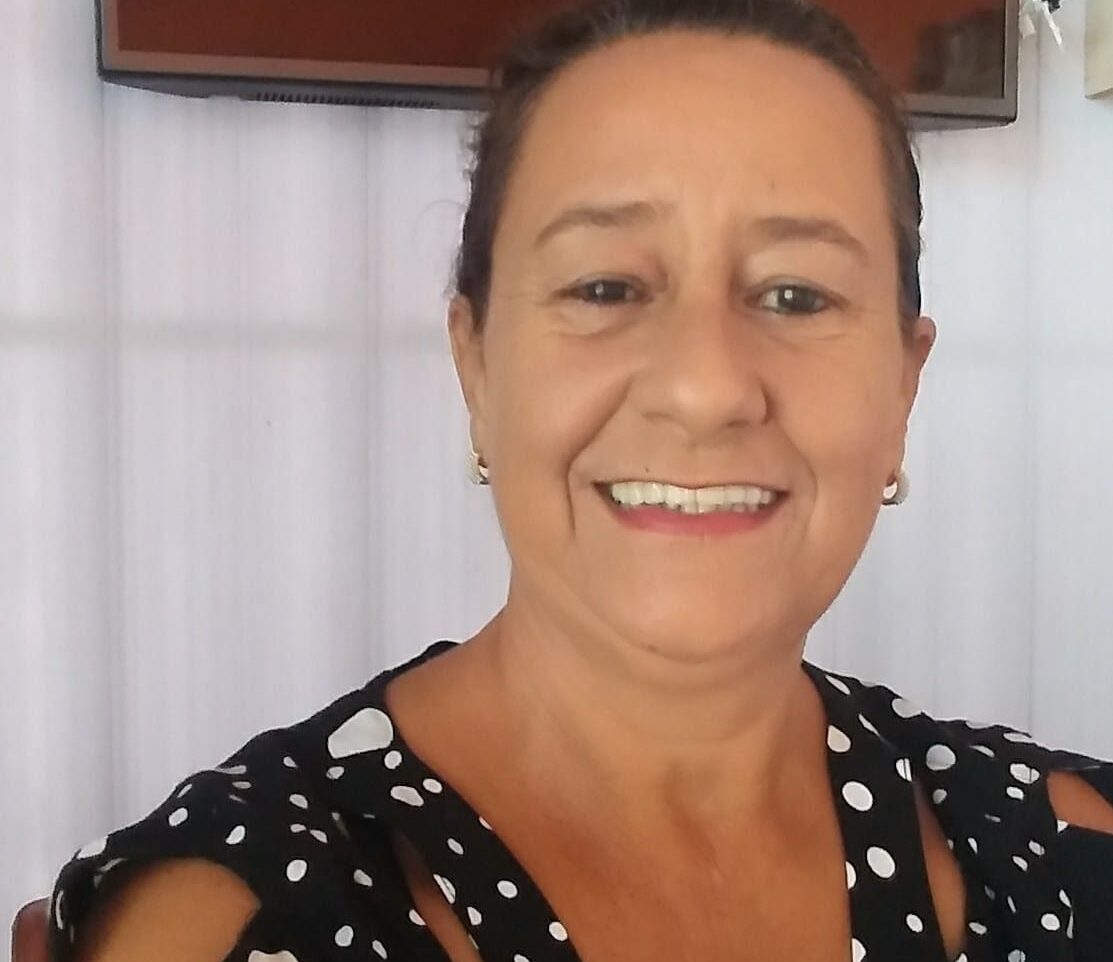 Geente, olha quem está fazendo aniversário hoje: Doroti Freitas