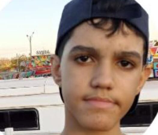 Geente, olha quem está fazendo aniversário hoje: Eduardo Ribeiro Leal