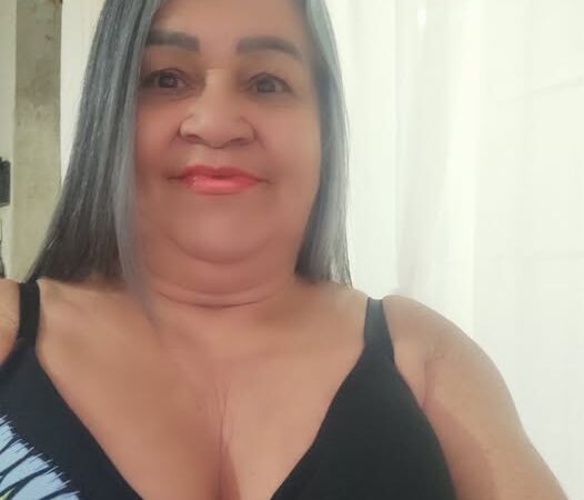 Geente, olha quem está fazendo aniversário hoje: Evania Nunes