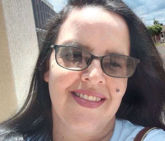 Geente, olha quem está fazendo aniversário hoje: Gisley Alves Garcia