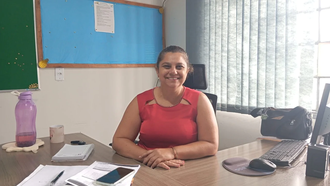 Nova Secretária de Educação amplia prazo para processo seletivo e projeta reformas escolares