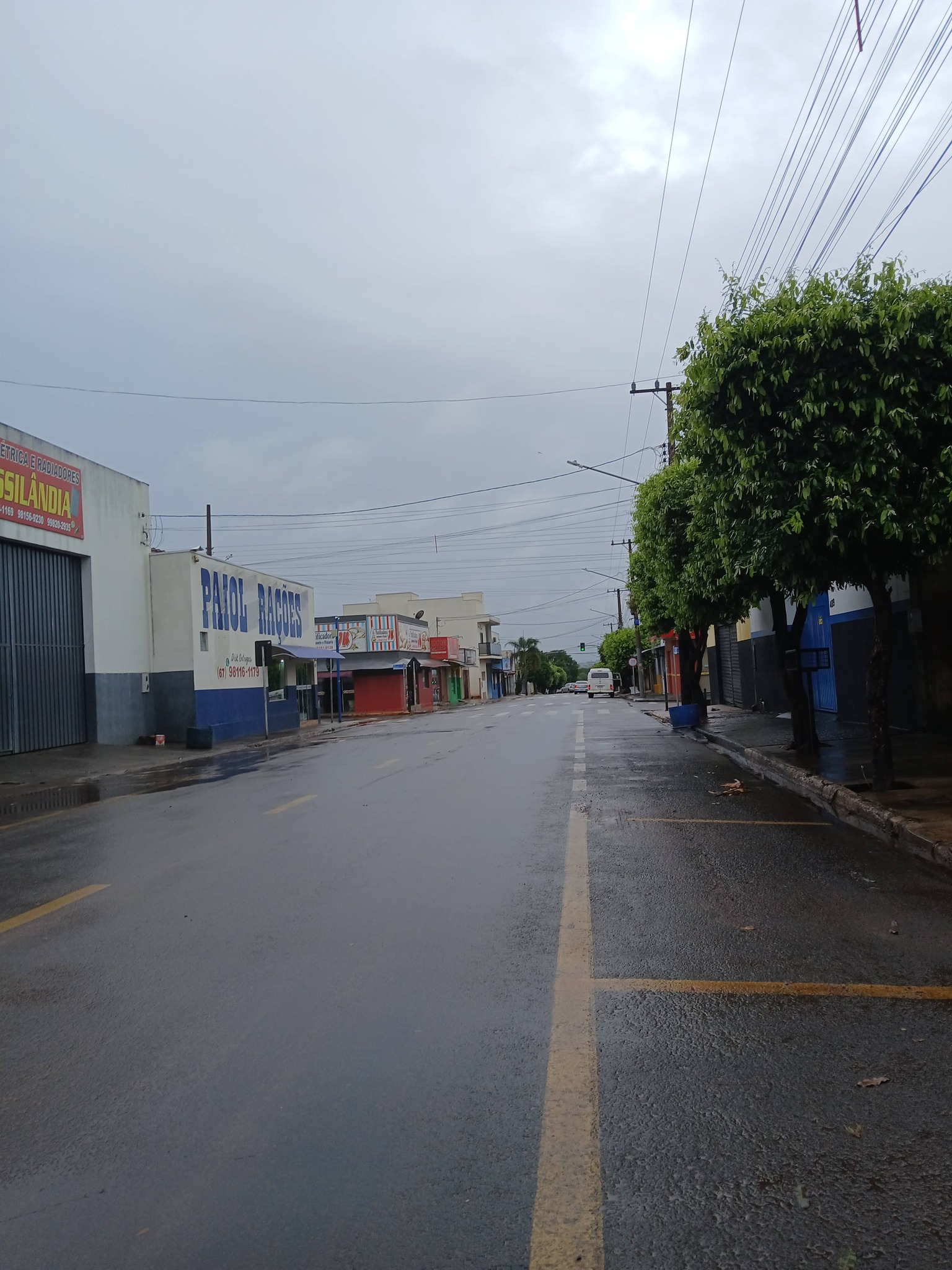 Previsão indica chuva ao longo do dia e máxima de abaixo de 30º C nesta segunda-feira em Cassilândia