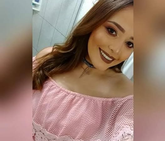 Olha quem está fazendo aniversário hoje…. Parabéns, Gleisiane Dias