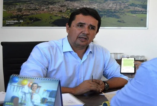 Prefeito Rodrigo Freitas envia projeto de 5,4% de aumento para o funcionalismo