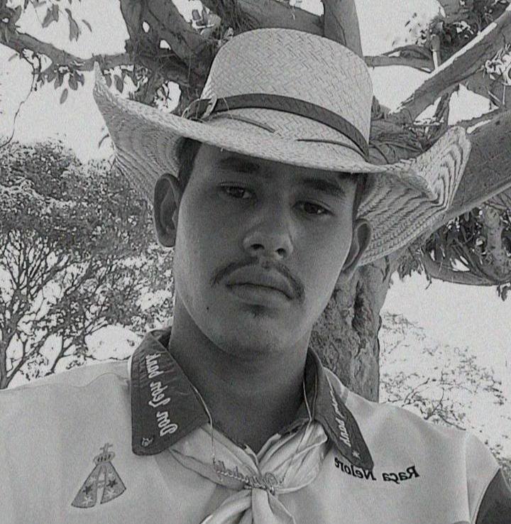 Genteee, olha quem está fazendo aniversário hoje: Paulo Takayuki Nisizaki Franco.